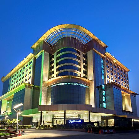 מלון גאזיאבאד Radisson Blu Kaushambi Delhi Ncr מראה חיצוני תמונה