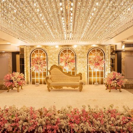 מלון גאזיאבאד Radisson Blu Kaushambi Delhi Ncr מראה חיצוני תמונה