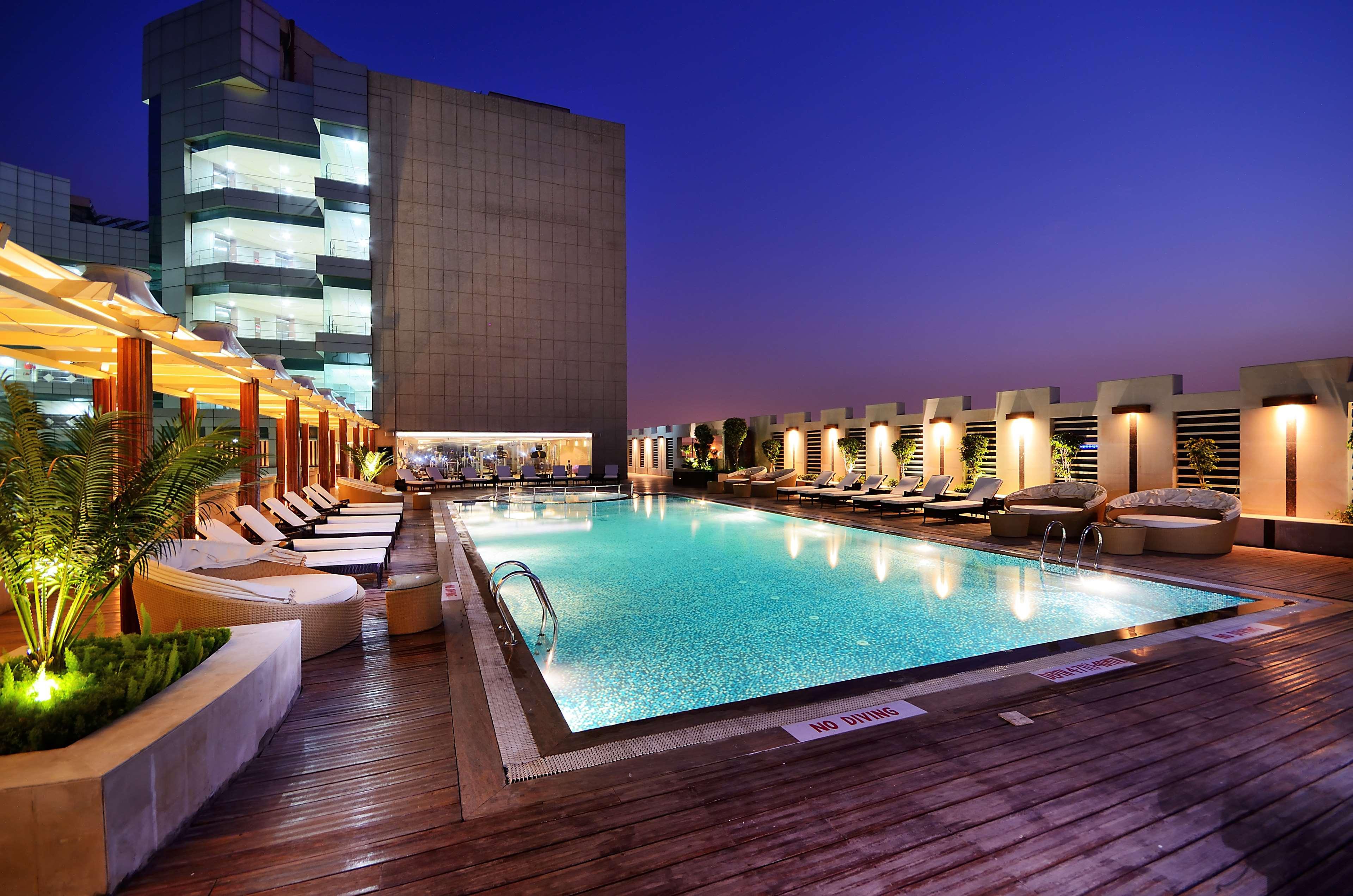 מלון גאזיאבאד Radisson Blu Kaushambi Delhi Ncr מראה חיצוני תמונה
