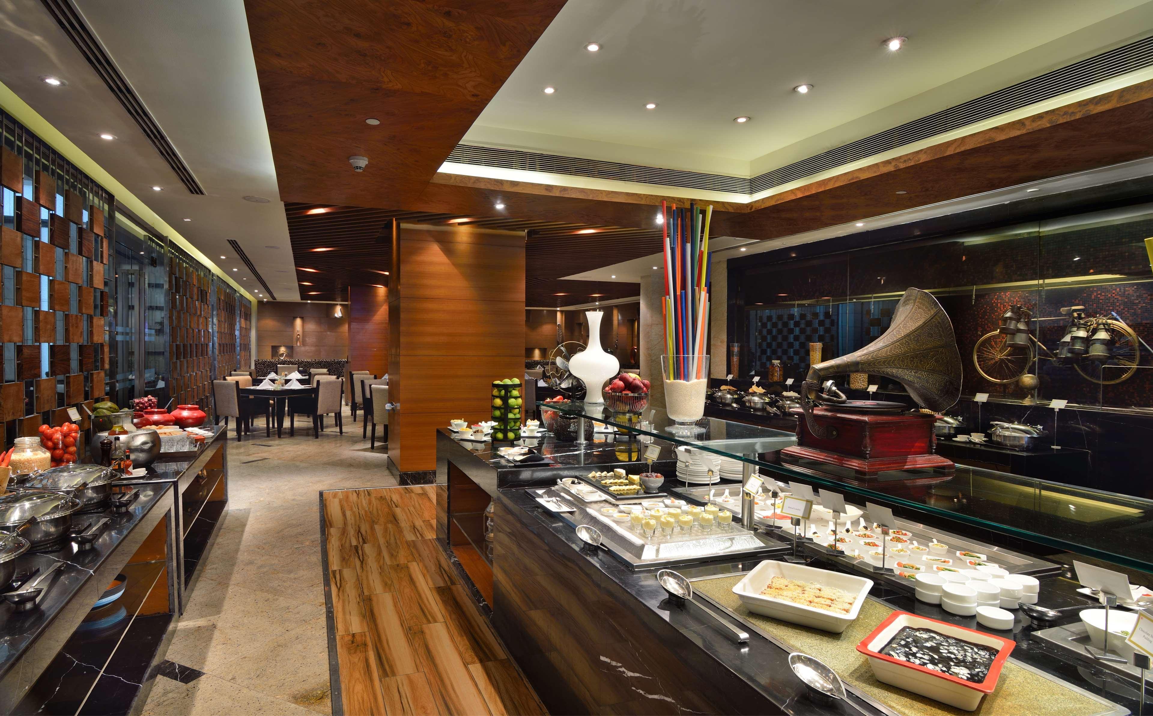 מלון גאזיאבאד Radisson Blu Kaushambi Delhi Ncr מראה חיצוני תמונה